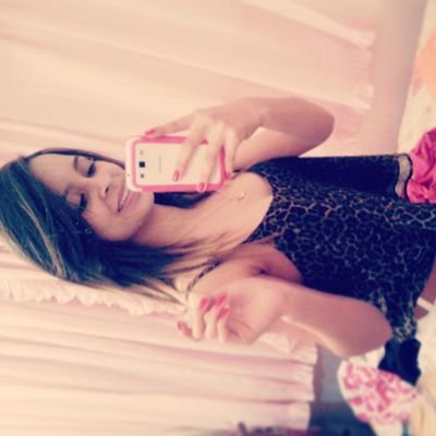 face : Tauane Cardozo
