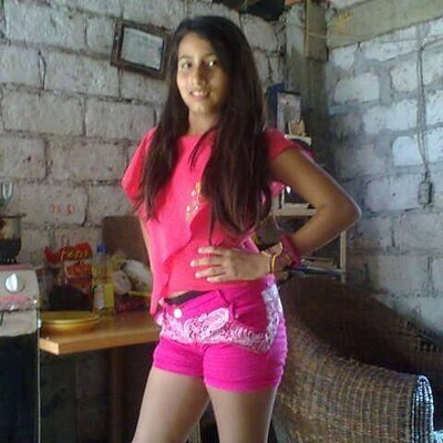 jejjej soy linda duela a quien el duela me ollen muak