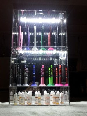 Supplier of custom portable display cases w #VapePens & #eJuices 4 Ur #club #restaurant #gasstation #proshop or #SouthFlorida #business.  #follobackInstantly