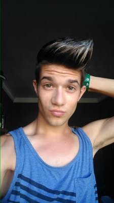 Vive El Momemto Como Si Se Parase El Tiempo.~Sapere Aude~Carpe Diem~Disfruta Ahora De Lo Que Tienes Ya Que En Un Futuro Quien Sabe Lo Que Tendremos? ;)