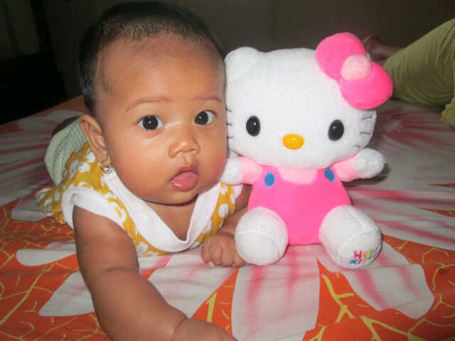 MadeAntie's profile picture. 