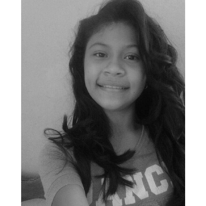 Holaa!!!..Me Llamo Krystell .Soy Fans De @FarrukoPR. Llo Soy LoKa;Divertiida'Amistosa En Fin♥  Soy Buena Amiga - Follow Me And  I Follow ♥ Te Amo ♥Isaias Diaz!♥