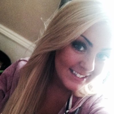 RachelJ16xx's profile picture. I follow backk :)