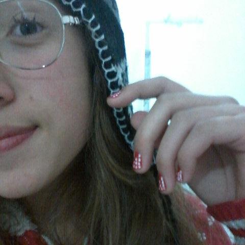 Ser estranha é minha parte normal,mas tanto faz pq eu não sou normal,então tudo em mim é estranho!3