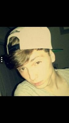 airik15's profile picture. 