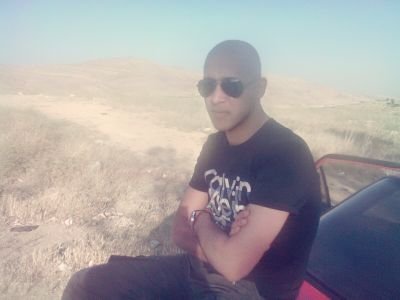 ‏‏‏‏مِن آلجَمآلْ آلآ نَبۆحَ بِـ گُـل مشَآعِرنآ ، فَـ آلگِتمآن لُغةٌ آنِيقہْ / آحّيانآ
