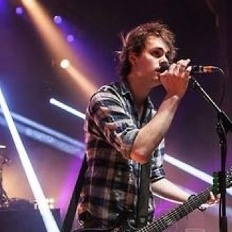 hi! 
 @punkcliffrxd 
gave you a free follow, 
so please follow her back! 
thanks and Ily!