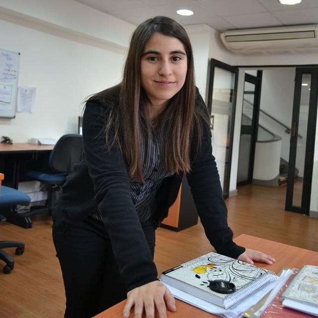 Agradecida de la vida por esos detalles que marcan la diferencia. Convencida que debemos transformar todos los sueños en objetivos para lograrlos.