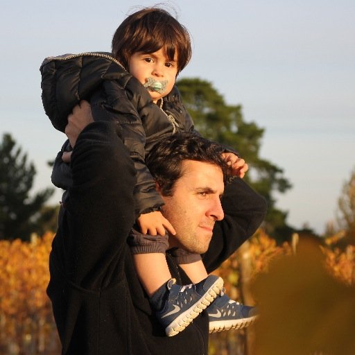 Cristiano, esposo y padre. Loco x el campo, las parras, el vino y la innovacion. Mucho x aprender aun. Arriba #ITATA arriba @PandolfiPrice Salud!!