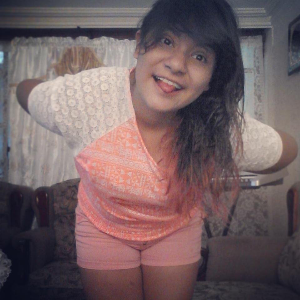 Hola I'M directioner 4ever :D
follow me and follow you back