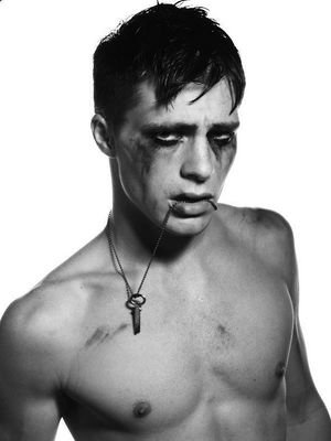 Maddox_RBL's profile picture. • Uno de los hermanos Maddox • Enamorado de mi trece de la suerte • Jamás pierdo una pelea • Pigeon te amo •