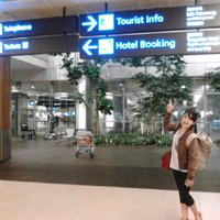 Revalencia (@reva_hari) 's Twitter Profile