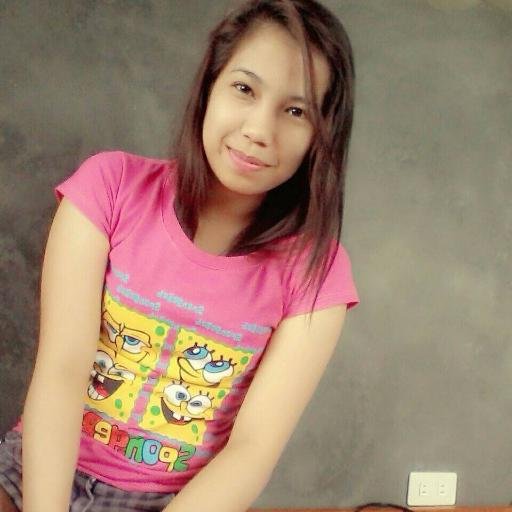 19 y.o / Business Administration-Marketing Management Student / Bathroom Singer, Bedroom Dancer, in front of Mirror Model :)