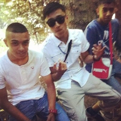 Follow Me And Il Follow You Back.