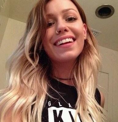 Earth without art is just eh. I'm a giant pain in the ass. Love me anyway. [RP/18+] #TeamBlondie