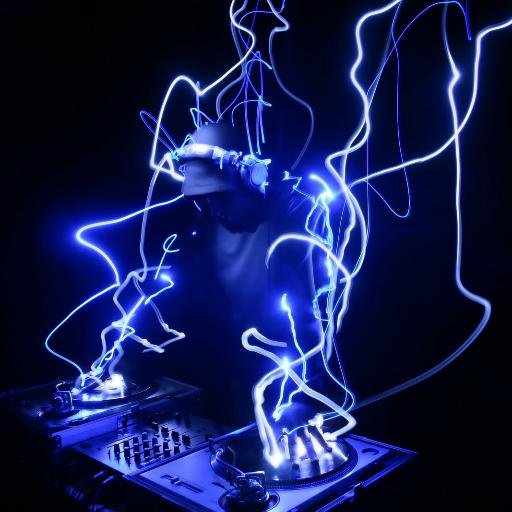 ¡¡PROXIMAMENTE!! ELECTROCUTA2 Todos los sábados de 8:00pm a 10:00pm 2 Hrs de Musica Electronica por @Supernovaxradio TU RADIO WEB.