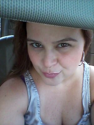 vive por todo eso que te hace ser una mejor persona y sentirte cada dia mas feliz