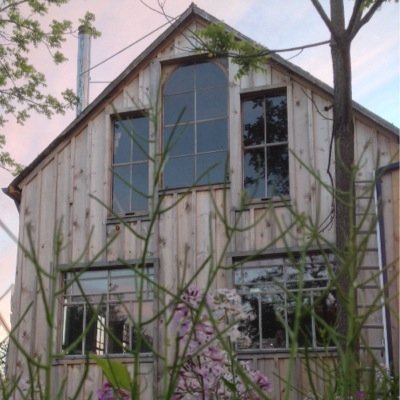 Multi-media storytellers based out of a barn studio in lovely Cherry Valley, P.E.C. Tweets by filmmakers and founders @rjnoth & @tess_girard