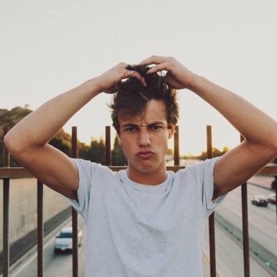 Cameron Dallas✌️