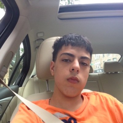 iLOVEdaylyt's profile picture. 