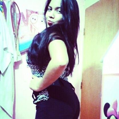 Hola me llamo ESTEFANI PAOLA, me gustaría ser tu amiga, me considero una persona amigables, social & muy tratable, y si sabes bailar eres PARA MI♥