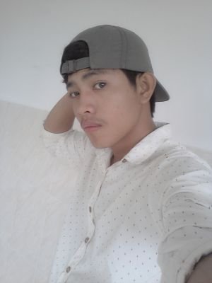 appnote401's profile picture. boy