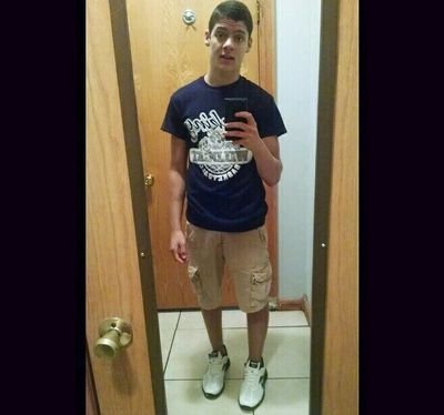 17 basketball and pole vault are my sports. Snapchat: leodons_12 Instagram: leodons_12