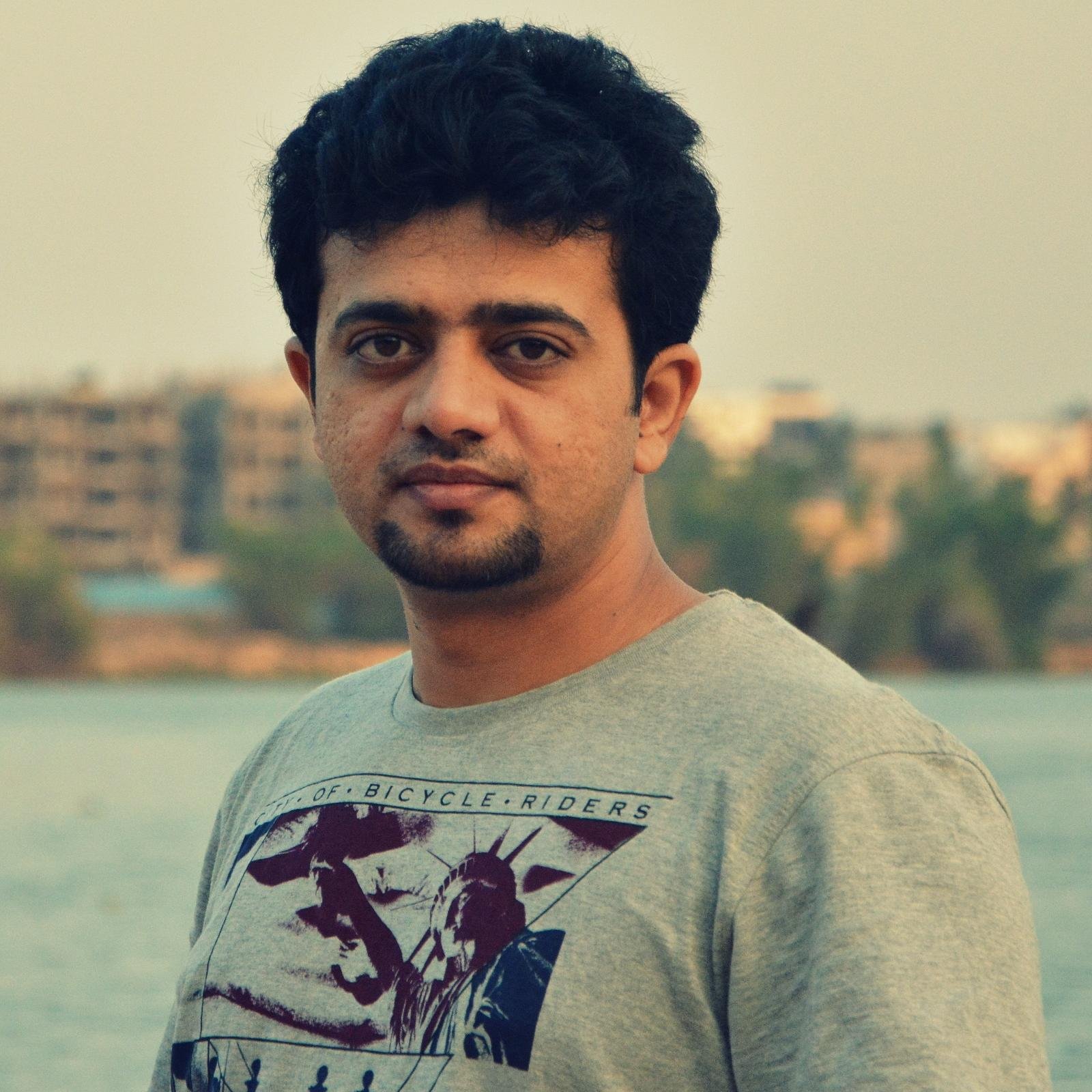 A software professional for living, photographer by interest