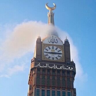 ‏‏‏‏‏‏‏‏إن مشقة الطاعة تذهب و يبقى ثوابها... و إن لذة المعاصي تذهب و يبقى عقابها