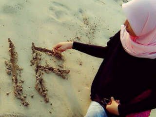 TheRealHESTI's profile picture. R, HESTI P YOGOWITONO. My second account is @HYogowitono