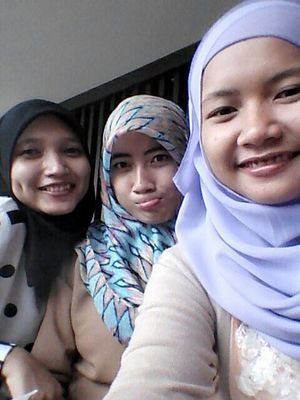 azahraimha's profile picture. be you're self ツ