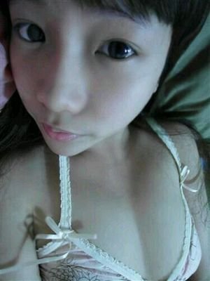 i follow you , you follow back k ? muahhh :*