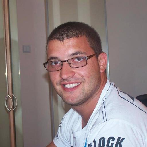 Student in Software engineering, Software developer, bridge enthusiast. Funny person :)