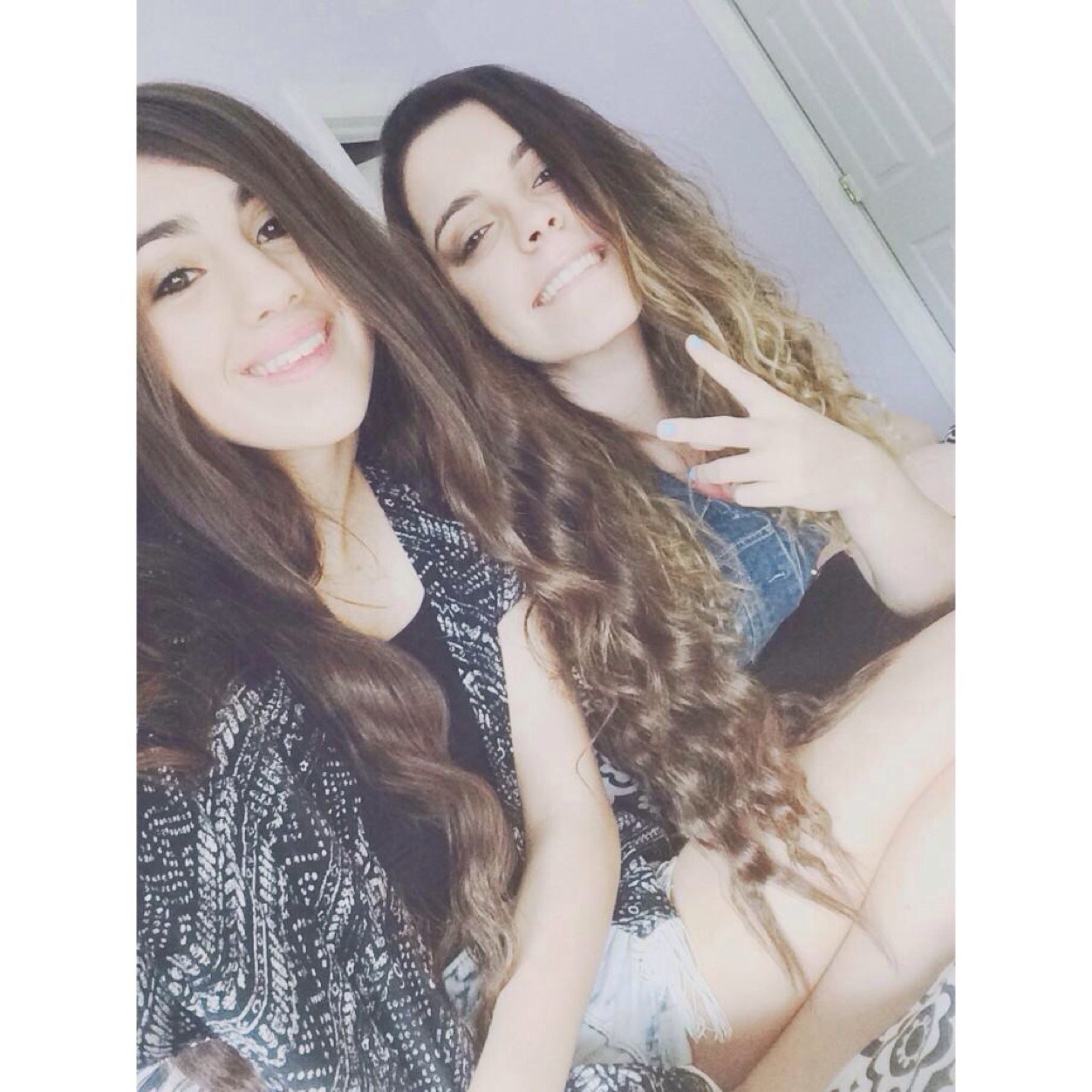 amani / @lmfaowhitesides is the most perfect person alive
