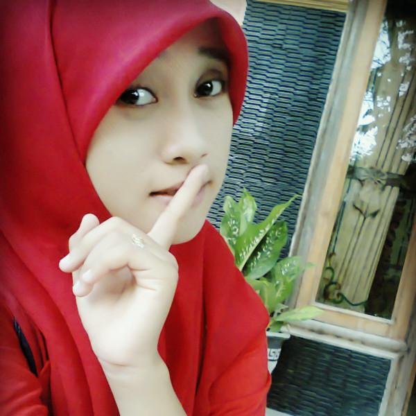 Jarak jauh bukan menjadi pemisah cinta kita :*