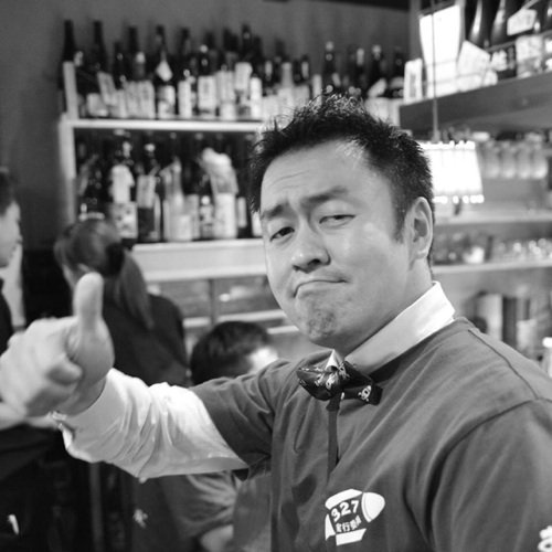 株式会社トリプルダブルと言うWEB制作を通してお客様に喜んでいただく事を志事にしています。

お金でなく人のご縁ででっかく生きる。の中村文昭さんの「頼まれごとは試されごと」の教えを元に、人に喜んでもらう事が自分の喜びとして日々邁進中。 趣味はバスケと横浜ベイスターズとゴルフ、バスケ。ビールとカレーと納豆が大好き。
