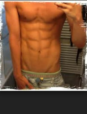 dm me:) im new:* im 18