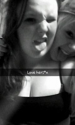 anniefinn2000's profile picture. snapchat:) anniefinn00