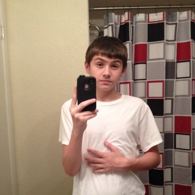 FallVencer's profile picture. Hey guys im 14 and i started to get into trickshoting hit me up if ya wanna 6man on xbox gt ItzRezah