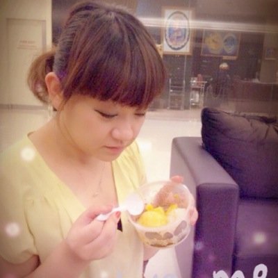 maimarimba's profile picture. 北海道出身で上京して12年。今は音楽事務所でコンサートの制作＆アーティストマネージメントをやってます。海外旅行が大好きです。そしてテレビ大好きっ子。