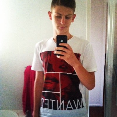 17 gold coast☀️Dutch. Australian. Football lover⚽️ Western Sydney Wanderers⚫️⚫️ Real Madrid. West Ham United. Follow me ill follow back. Brofist
