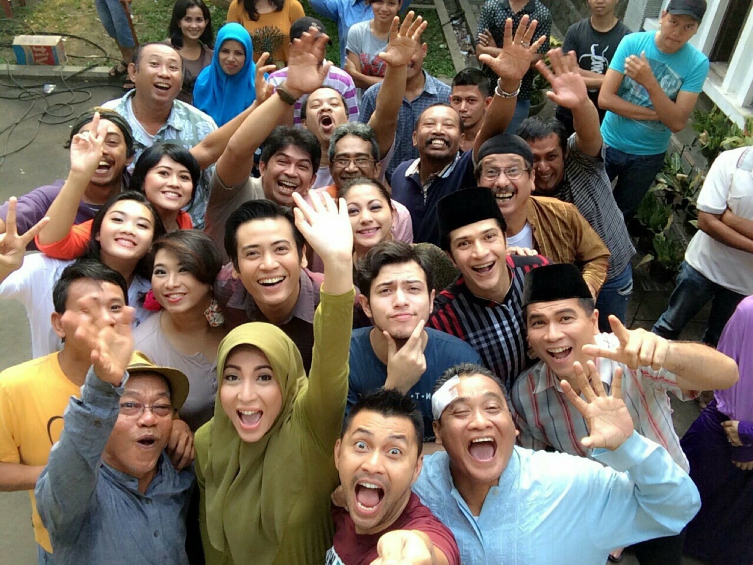 Saksikan Anak Anak Manusia setiap hari pukul 17.00 WIB hanya di @OfficialRCTI Cc: @Relitamahdayani @Yerihermanto