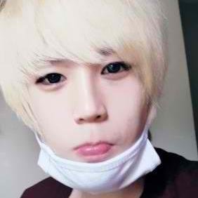 Zee : ;) หารักแท้ !!