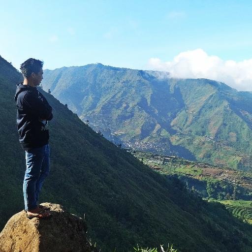 irkham91's profile picture. Every cloud has a silver lining


ig: irkham15