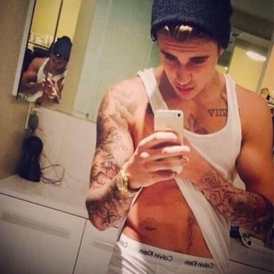 Go Follow: @roby_JB_ and Please retweet this link https://t.co/8eGHh9sodE It's important!