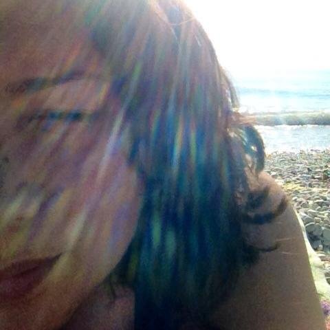 Japanese-Italian. Traveller. Reader. Foo Fighters fan.