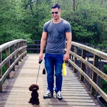 Northerner living down south. Natty Bodybuilder, Trained Chef & Foodie, Work at The Bombay Sapphire Distillery, and have Toy Poodles!