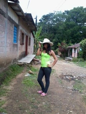 soy una de esas personas que finjen estar bien aunque me muera por dentro