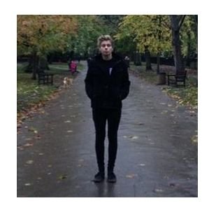 hii soon you'll meet ur sunhine, you'll tell him how much he's important for u and how much u love him. you'll hug him and take a selfie, I promise. @pandashton