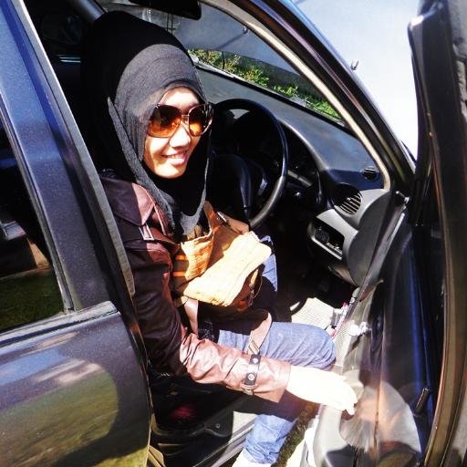 #sarjana pendidikan yang bercita2 menjadi dokter... #melawan arus #cinta seni #keras kepala #limited edition